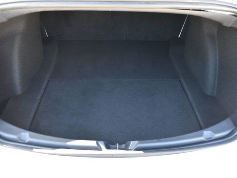 Used 2023 Tesla Model 3 Standard Range image 16