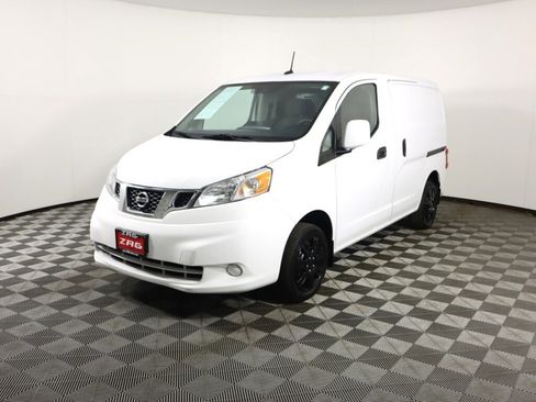 Used 2017 Nissan NV200 SV w/ Technology Package image 1