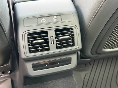 Used 2025 Audi Q5 Premium w/ Convenience Package AWD/4WD image 26
