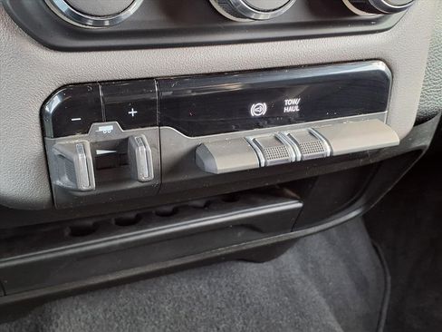 Used 2024 RAM 2500 Big Horn image 22