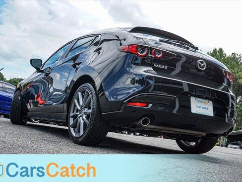 Used 2019 MAZDA MAZDA3 Hatchback w/ Preferred Package FWD image 5