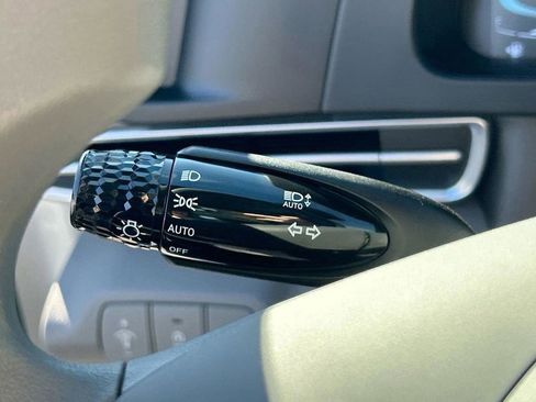 New 2026 Hyundai Elantra SE image 32