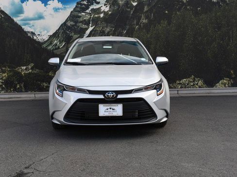 New 2026 Toyota Corolla LE image 2
