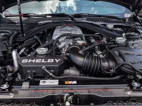 Certified 2021 Ford Mustang Shelby GT500 w/ Technology Package RWD image 42