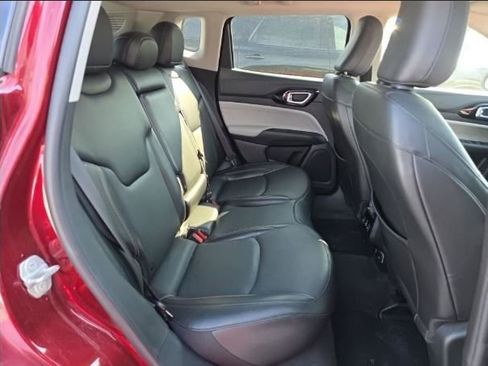 Used 2022 Jeep Compass Limited w/ Elite Group image 9