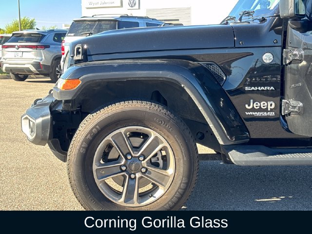 Used 2022 Jeep Wrangler Unlimited Sahara w/ Cold Weather Group AWD/4WD image 29