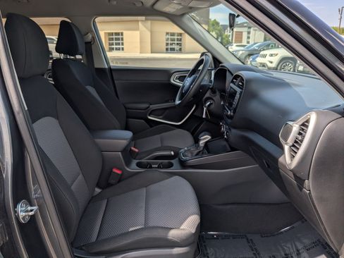 Used 2024 Kia Soul LX w/ Option Group 015 FWD image 31