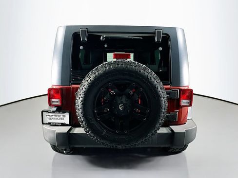 Used 2010 Jeep Wrangler Unlimited Sport RWD image 10