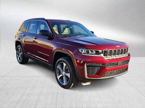New 2026 Jeep Grand Cherokee Limited image 2