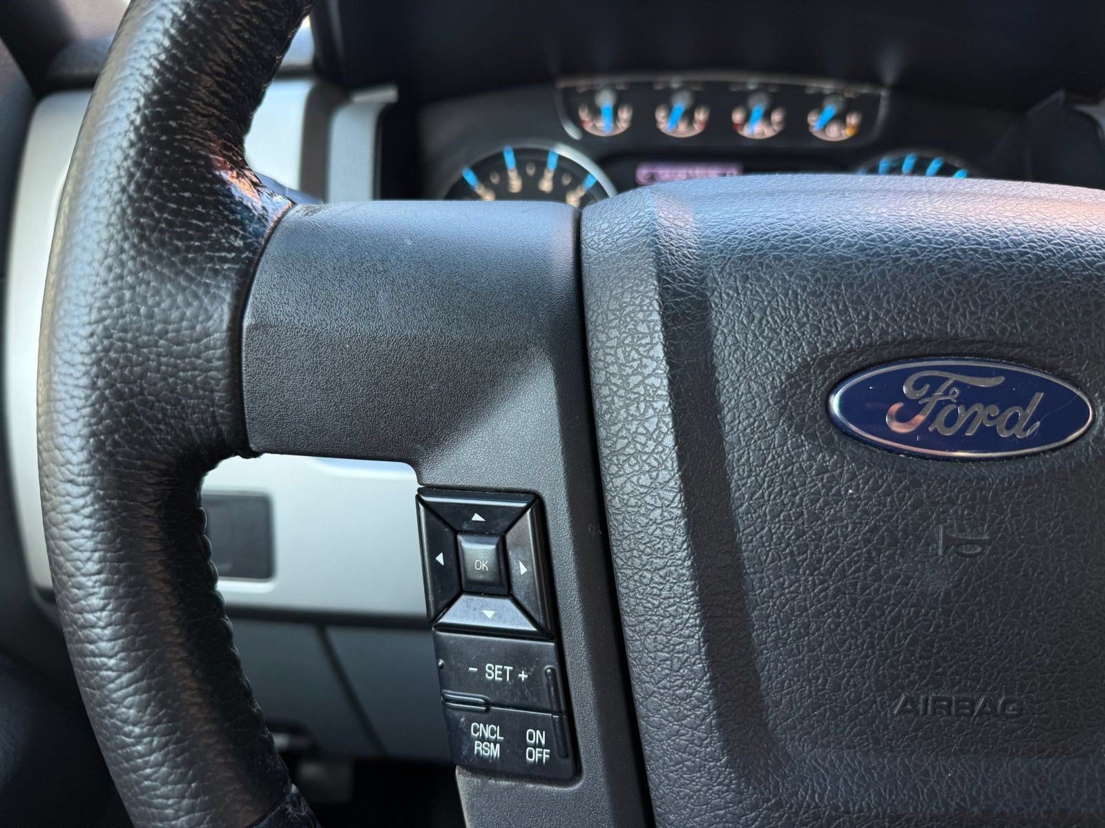 Used 2013 Ford F150 Lariat w/ Mid Equipment Group AWD/4WD image 13