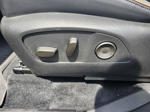 Used 2024 GMC Acadia AT4 w/ LPO, Floor Liner Package image 19