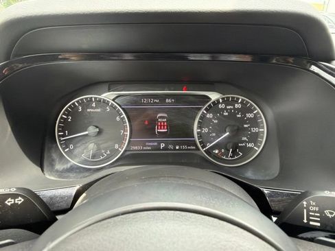 Used 2024 Nissan Pathfinder SV FWD image 24