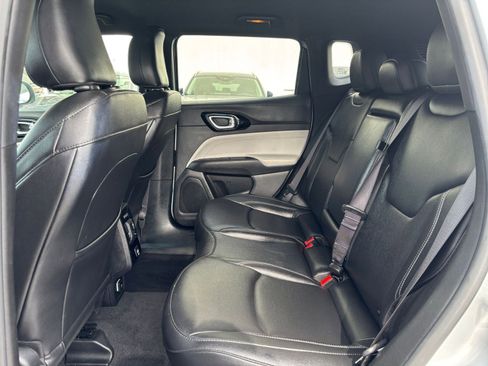 Used 2025 Jeep Compass Limited AWD/4WD image 27