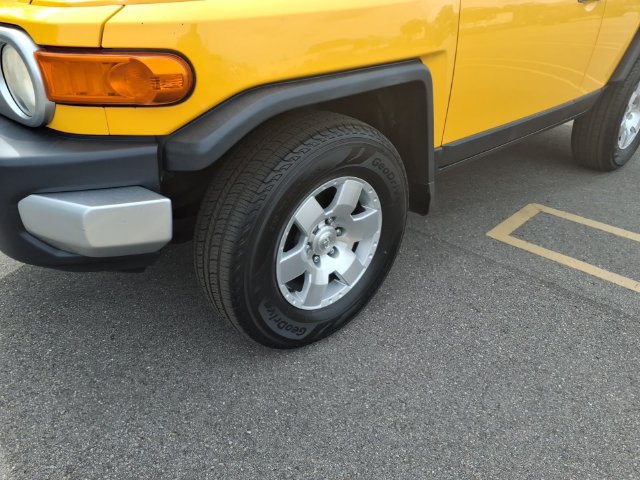 Used 2007 Toyota FJ Cruiser 4WD w/ Convenience Pkg image 4