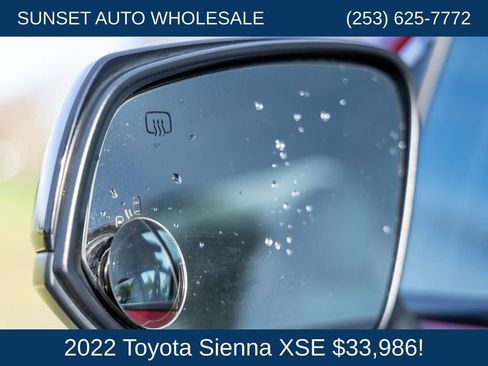 Used 2022 Toyota Sienna XSE FWD image 44