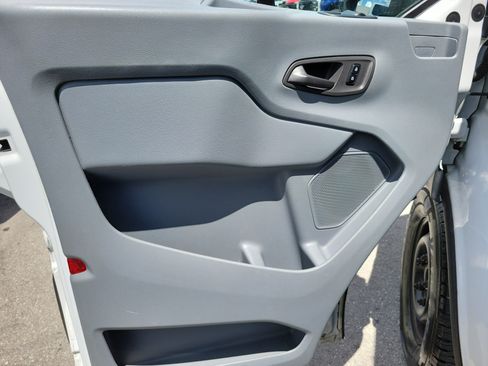 Used 2016 Ford Transit 350 XL RWD image 22