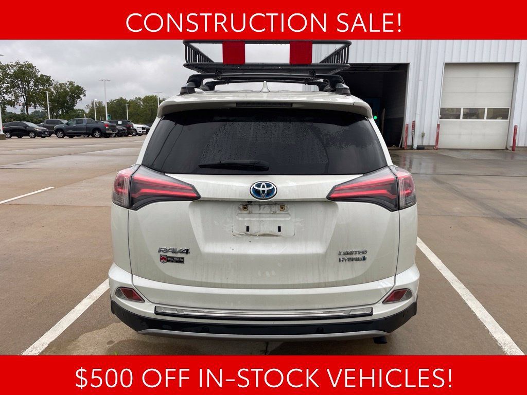 Used 2018 Toyota RAV4 Limited AWD/4WD image 3