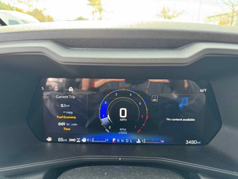 Used 2025 Chevrolet Colorado Trail Boss image 19