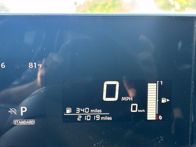Used 2025 Nissan Kicks SV w/ Interior Electronics Package FWD image 11