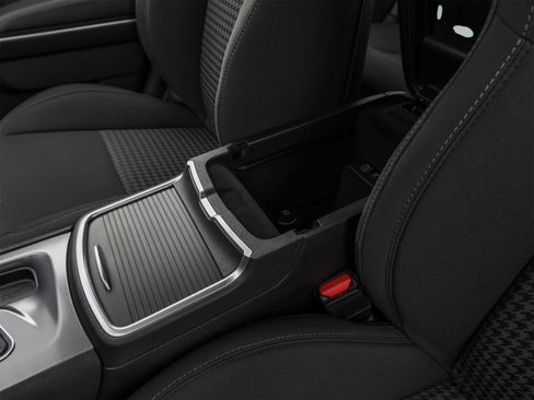 Used 2019 Dodge Charger SXT w/ Leather Interior Group RWD image 20