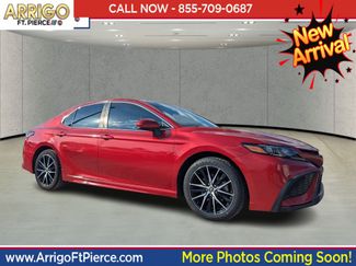 Used 2021 Toyota Camry SE video 1