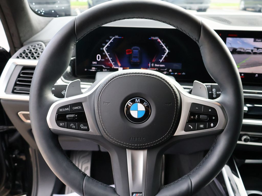 Used 2026 BMW X7 xDrive40i w/ Executive Package AWD/4WD image 35