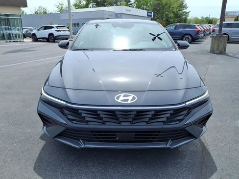 New 2026 Hyundai Elantra SEL Sport Premium FWD image 4