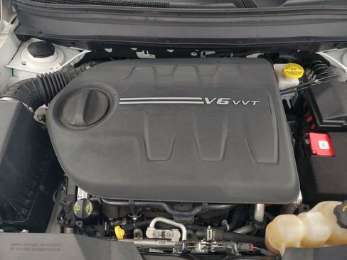 Used 2020 Jeep Cherokee Limited AWD/4WD image 8