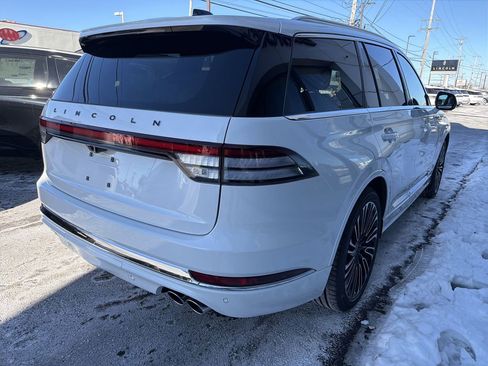 New 2026 Lincoln Aviator Black Label image 3