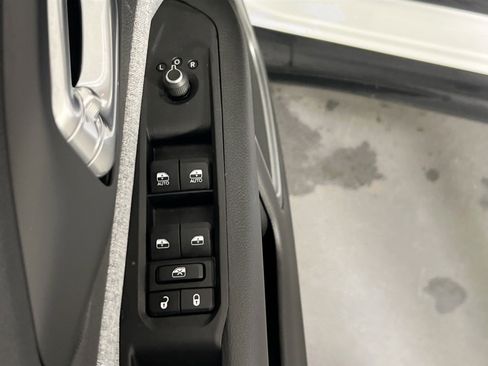 Used 2022 Jeep Compass Latitude AWD/4WD image 17