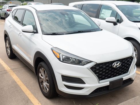 Used 2019 Hyundai Tucson SE AWD/4WD image 1