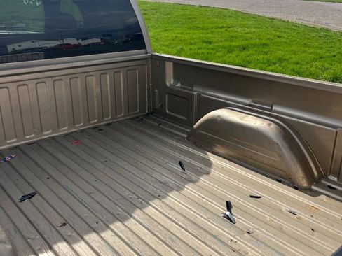 Used 2006 Chevrolet Silverado 1500 LT w/ Light Duty Power Package image 2