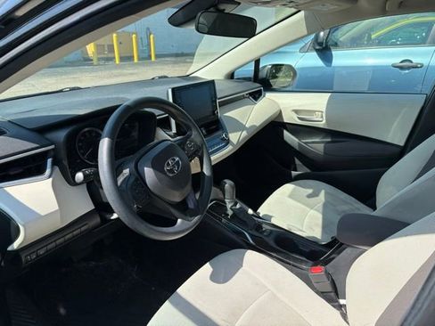 Used 2021 Toyota Corolla LE FWD image 7