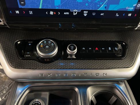 New 2026 Ford Expedition Platinum w/ Stealth Appearance Package image 14