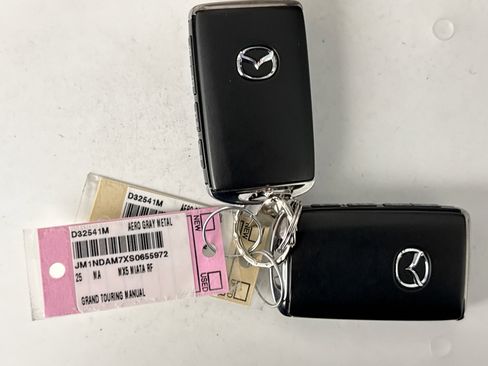 Used 2025 MAZDA MX-5 Miata RF Grand Touring w/ Appearance Package RWD image 18