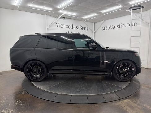 Used 2025 Land Rover Range Rover Long Wheelbase SE image 8