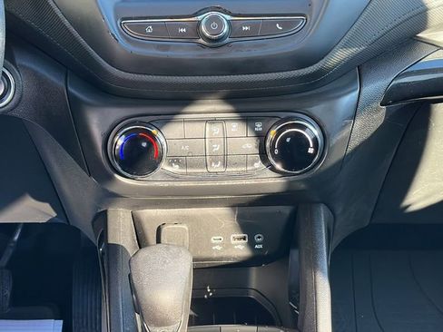 Used 2023 Chevrolet TrailBlazer LT image 19