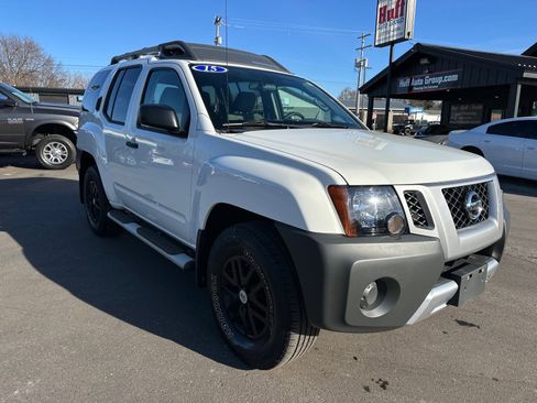 Used 2015 Nissan Xterra PRO-4X image 4