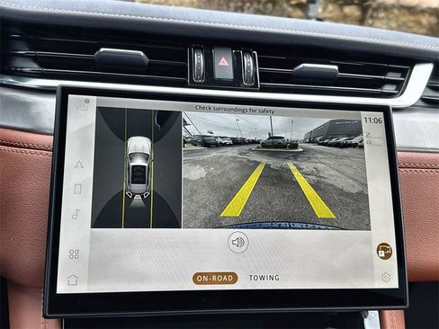 Used 2025 Jaguar F-PACE R-Dynamic S image 25