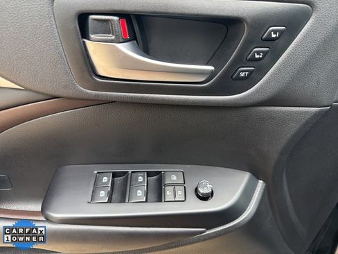 Used 2019 Toyota Highlander Limited Platinum w/ Protection Package #3 image 13