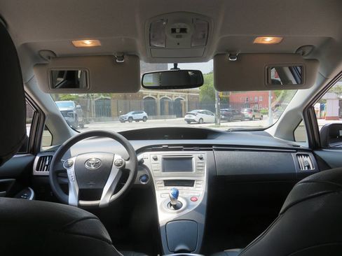 Used 2013 Toyota Prius Three FWD image 13