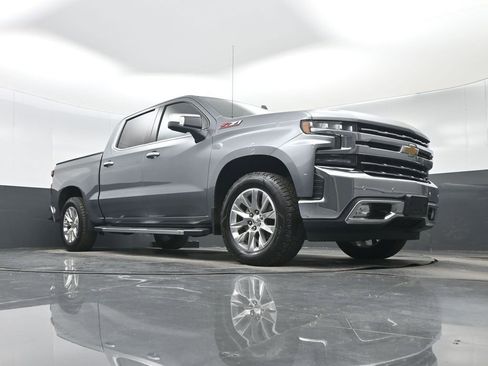 Used 2020 Chevrolet Silverado 1500 LTZ w/ LTZ Premium Package AWD/4WD image 33