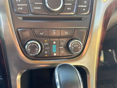Used 2013 Buick Verano FWD image 23
