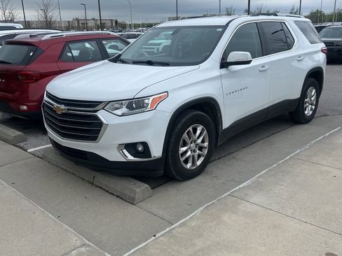 Used 2018 Chevrolet Traverse LT image 3
