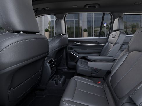 New 2026 Jeep Grand Cherokee L Limited w/ Limited Altitude Package RWD image 23