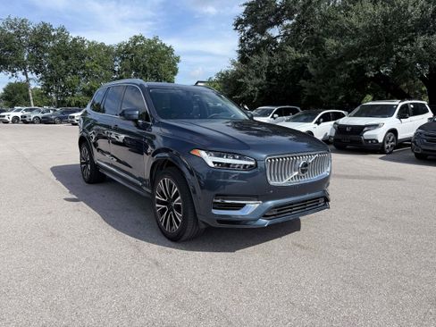Certified 2025 Volvo XC90 T8 Plus w/ Protection Package Premier AWD/4WD image 6