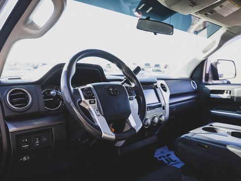 Used 2014 Toyota Tundra SR5 image 2