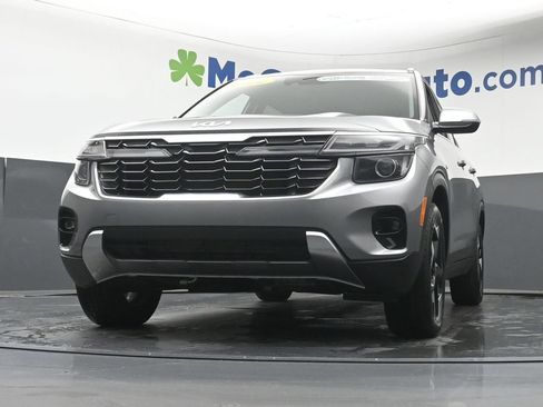 Used 2024 Kia Seltos EX AWD/4WD image 7