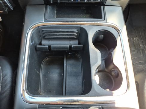 Used 2017 RAM 2500 Big Horn w/ Night Special Edition image 22