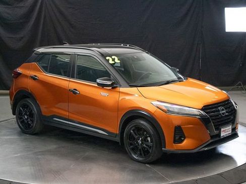 Used 2022 Nissan Kicks SR FWD image 3